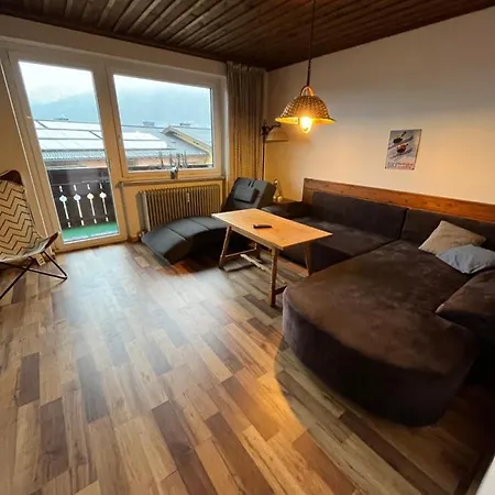 Dachgeschoss-apartment In Skilift-naehe