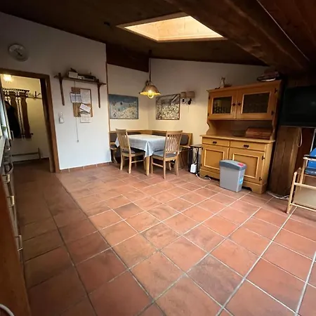 Dachgeschoss-apartment In Skilift-naehe