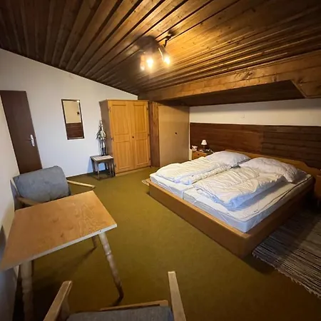Appartement Dachgeschoss-apartment In Skilift-naehe Zell am See