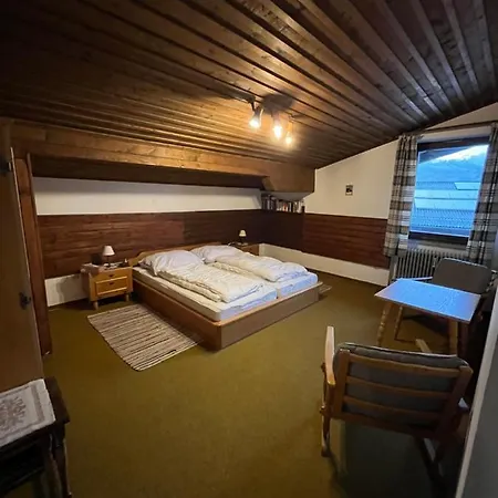 Appartement Dachgeschoss-apartment In Skilift-naehe *