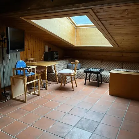 Dachgeschoss-apartment In Skilift-naehe * Целль-ам-Зе